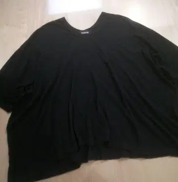 ZUCCA 주카  루즈핏 티셔츠  블랙