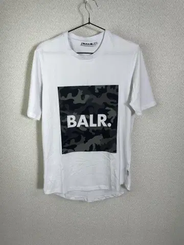 BALR 보러 티셔츠 카모플라쥬 BOX 로고 화이트 사이즈 S