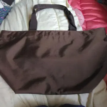 브라운 나일론 토트백