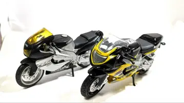 SUZUKI, YAMAHA 바이크 피규어