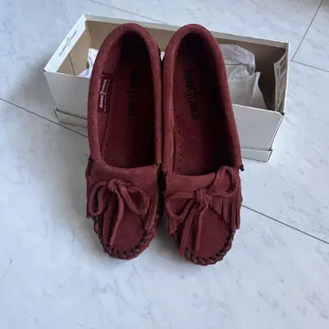 MINNETONKA 여성용 모카신 6 레드