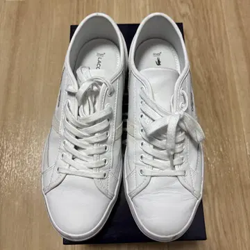 라코스테 화이트 스니커즈