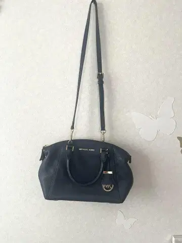 마이클코어스 네이비 핸드백