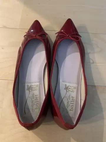 라우나레아 발레 포인트 토 펌프스 레인 대응 빨간색 / 23.5cm