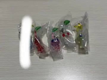 피크민 메지루시 액세서리 빨간색 깃털 화이트 빛 피크민 4종 세트