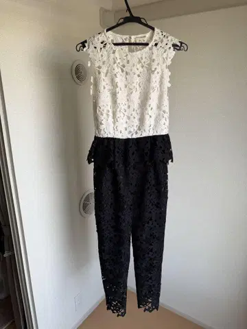 snidel 레이스 점프 수트 화이트/블랙