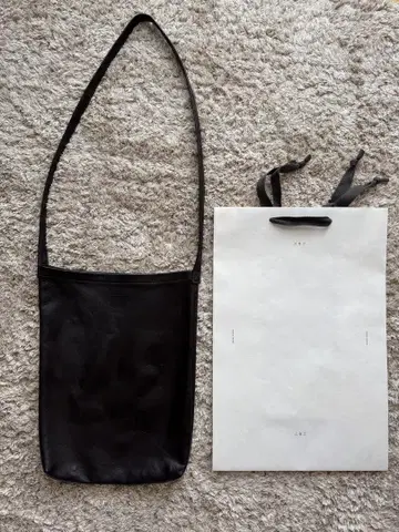 Hender Scheme 카우 숄더 빅