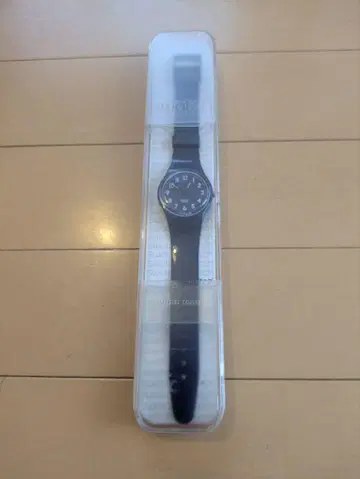 Swatch GN230 블랙 러버 벨트 시계