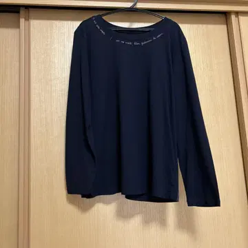 토카 긴팔 티셔츠