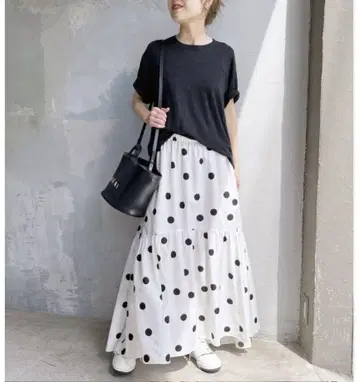 Spick and Span 도트 플레어 스커트