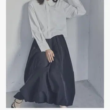 [프로포션 바디 드레싱] 스커트 벌룬 플레어 스커트 블랙