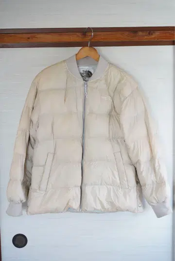 THE NORTH FACE 베이지 다운 자켓