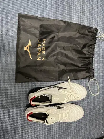 Mizuno 축구화 일본제 화이트/레드