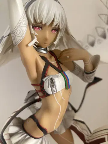 fate 피규어 세이버 알테르나 1/8 스케일