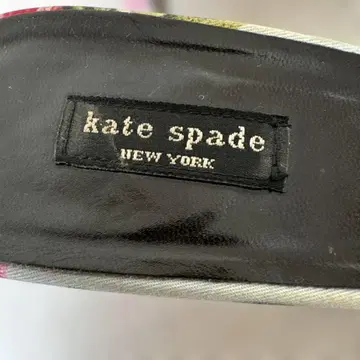 kate spade 꽃무늬 슬리퍼 샌들 핑크