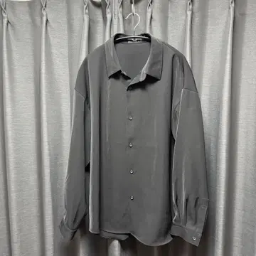 HARE 블랙 긴팔 셔츠 토로미