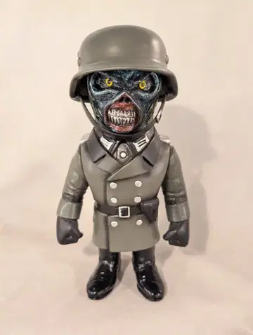 SKULL HEAD BUTT 좀비 솔저