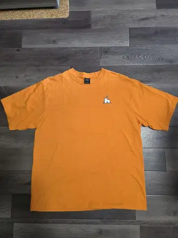 HUF 하프 오렌지 티셔츠 L 사이즈
