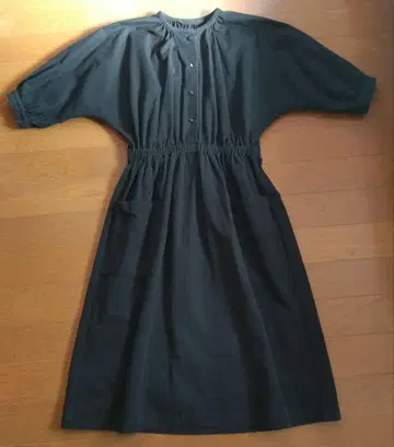 Atelier d'antan 돌먼 슬리브 원피스 Meurent 무란