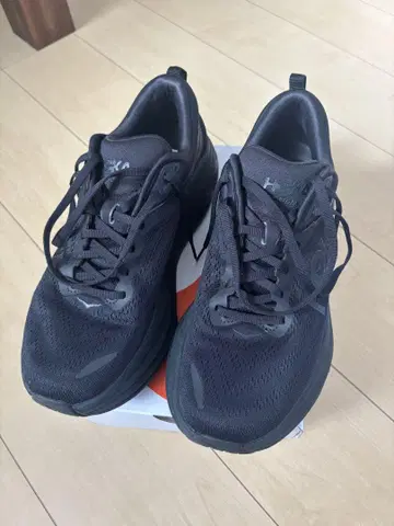 HOKAONEONE Bondi8 호카오네오네 본다이 8 27.0