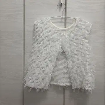 화이트 프릴 슬리브리스 베스트 미사용