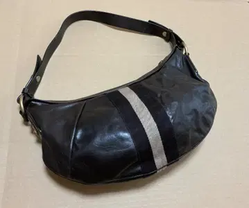 BALLY 발리 숄더백 하프문