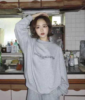 Wudge boy 맨투맨 M 사이즈 완판템