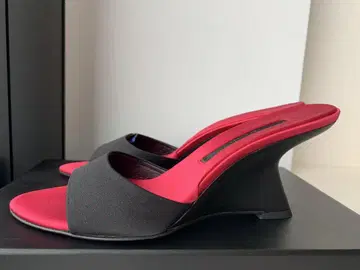 DANNA KARAN NEW YORK 다나 카란 뉴욕 뮬