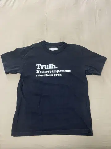사카이 NY 타임즈 콜라보 TEE 한큐 남성용 한정 컬러