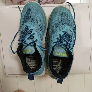 KEEN W K400 블루 러닝화 중고품