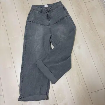 후즈후 갤러리 데님 새상품급