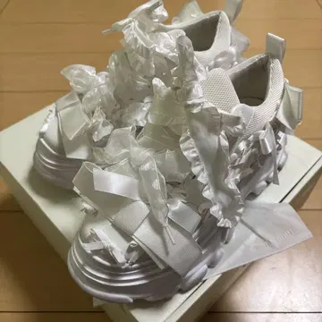 리본 리본 리본 스니커즈