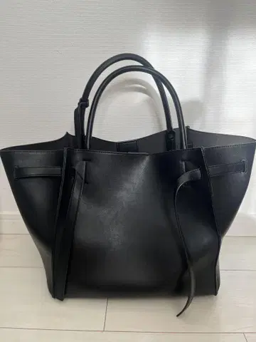 Mila Owen 미라 오웬 프론트 벨트 토트백