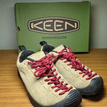 98-45 KEEN JASPER 트레킹 슈즈 23.0cm