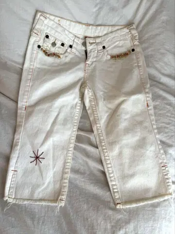 초레어 True religion 데님 화이트 비즈 자수 y2k