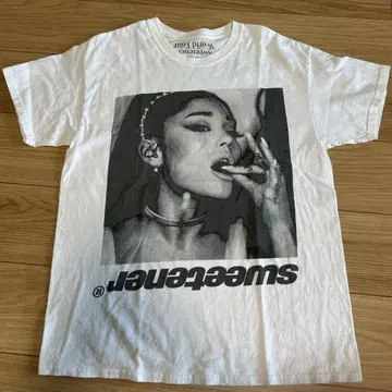 Ariana Grande Sweetener World Tour 티셔츠
