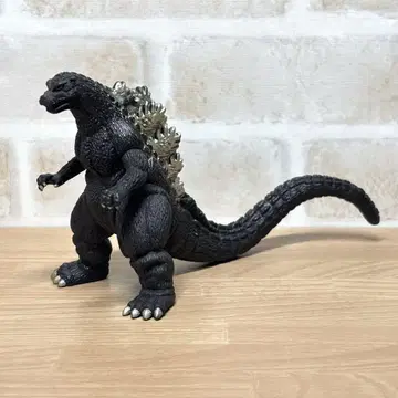고질라 피규어