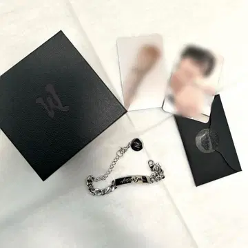 WOODZ 조성영 MD 팔찌 트레이딩 카드 포함