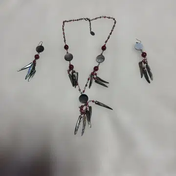 A style 목걸이와 귀걸이 세트