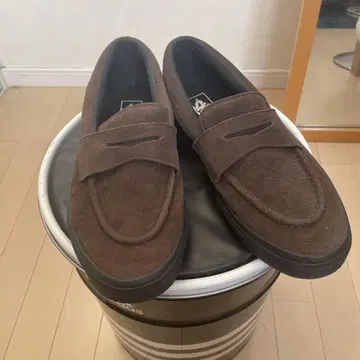 반스