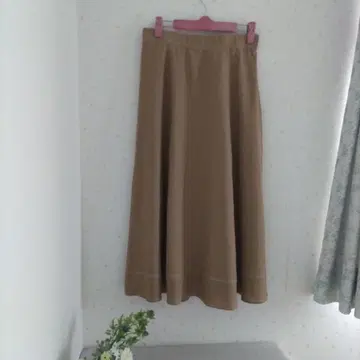 Petit Honfleur 베이지 플레어 스커트