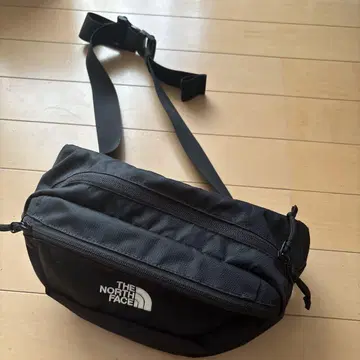THE NORTH FACE 바디백 블랙
