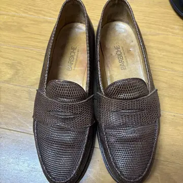 리자드 브라운 가죽 로퍼
