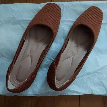니트 펌프스 스퀘어토 4cm 힐