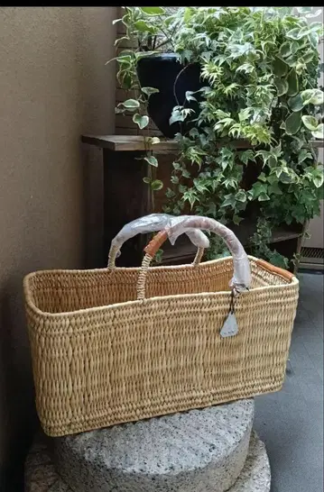 와란와얀 스트로우 바스켓