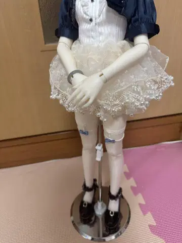 레이스가 달린 인형용 파니에