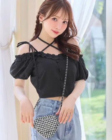미셸 마카롱 프릴 오프숄더 블라우스 블랙