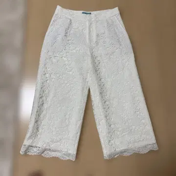 새상품급 deicy 화이트 레이스 가우초 팬츠 0XS 흰색 데이지