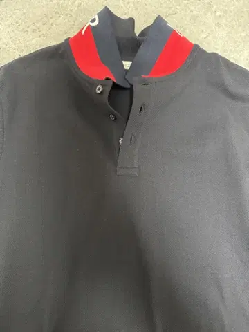 몽클레어 블랙 피케 셔츠