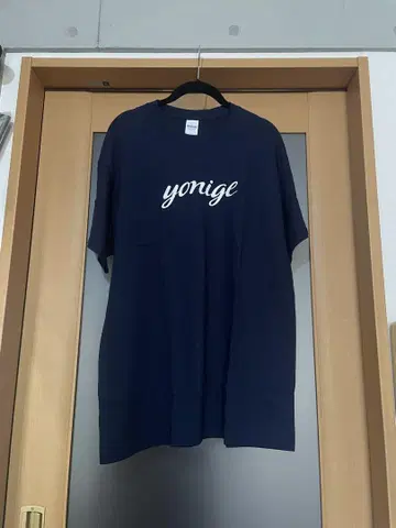 미사용 새상품 yonige 로고 티셔츠 네이비 GILDAN